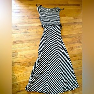 Calvin Klein maxi dress with belt rarely worn
